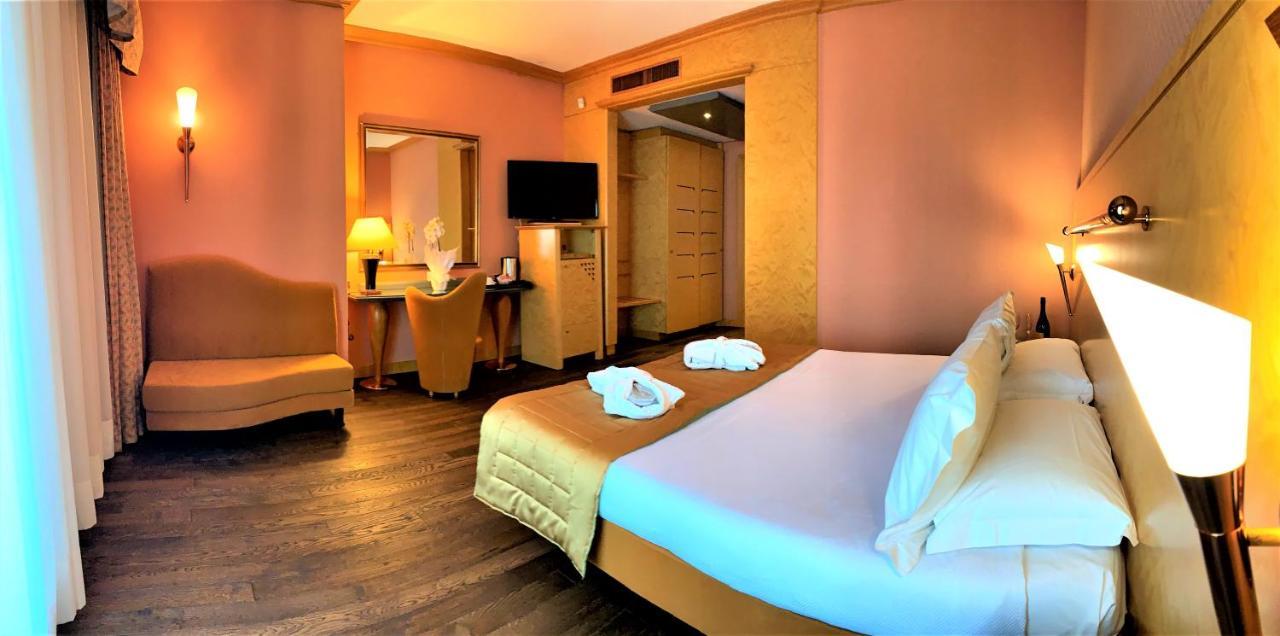 เอสเอชจี โฮเทล อันโตเนลลา Hotel โปเมเซีย ภายนอก รูปภาพ