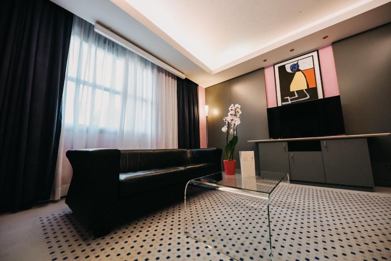 เอสเอชจี โฮเทล อันโตเนลลา Hotel โปเมเซีย ภายนอก รูปภาพ