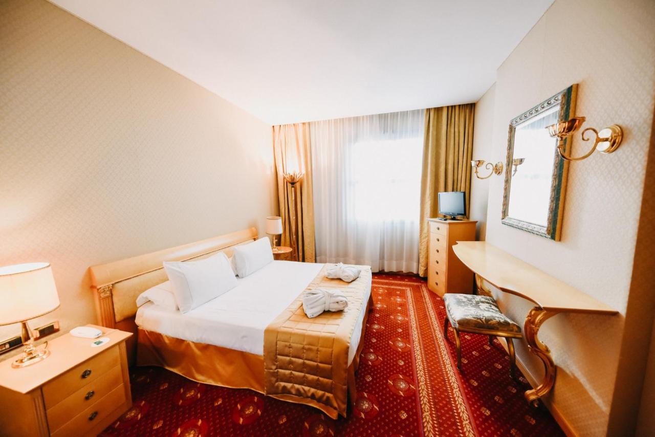 เอสเอชจี โฮเทล อันโตเนลลา Hotel โปเมเซีย ภายนอก รูปภาพ